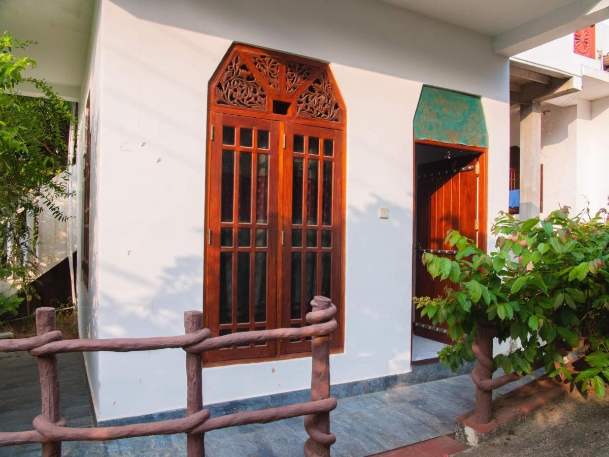 Surfing Guest House 마타라 외부 사진