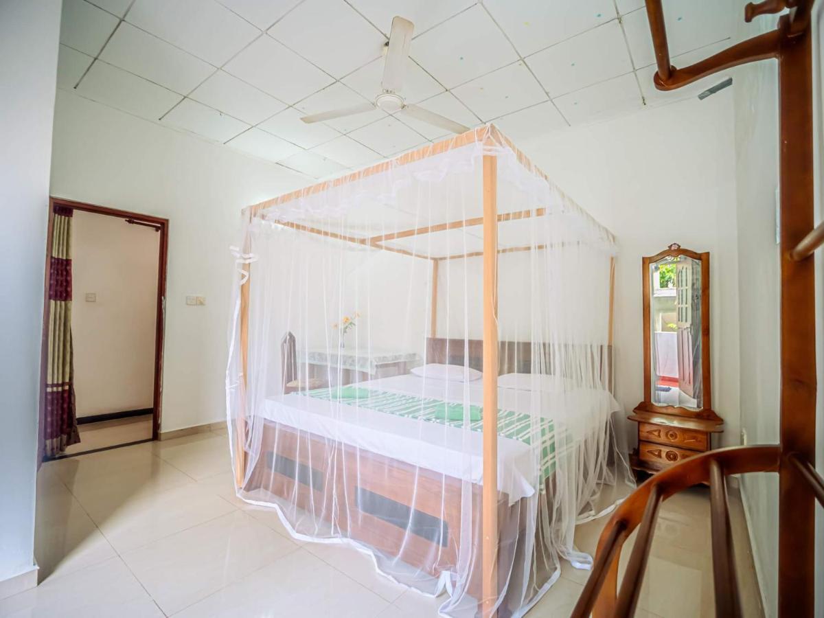 Surfing Guest House 마타라 외부 사진
