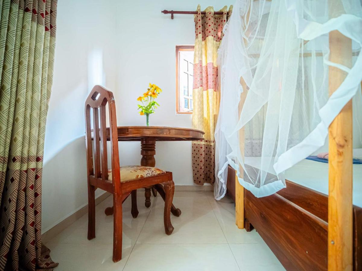 Surfing Guest House 마타라 외부 사진
