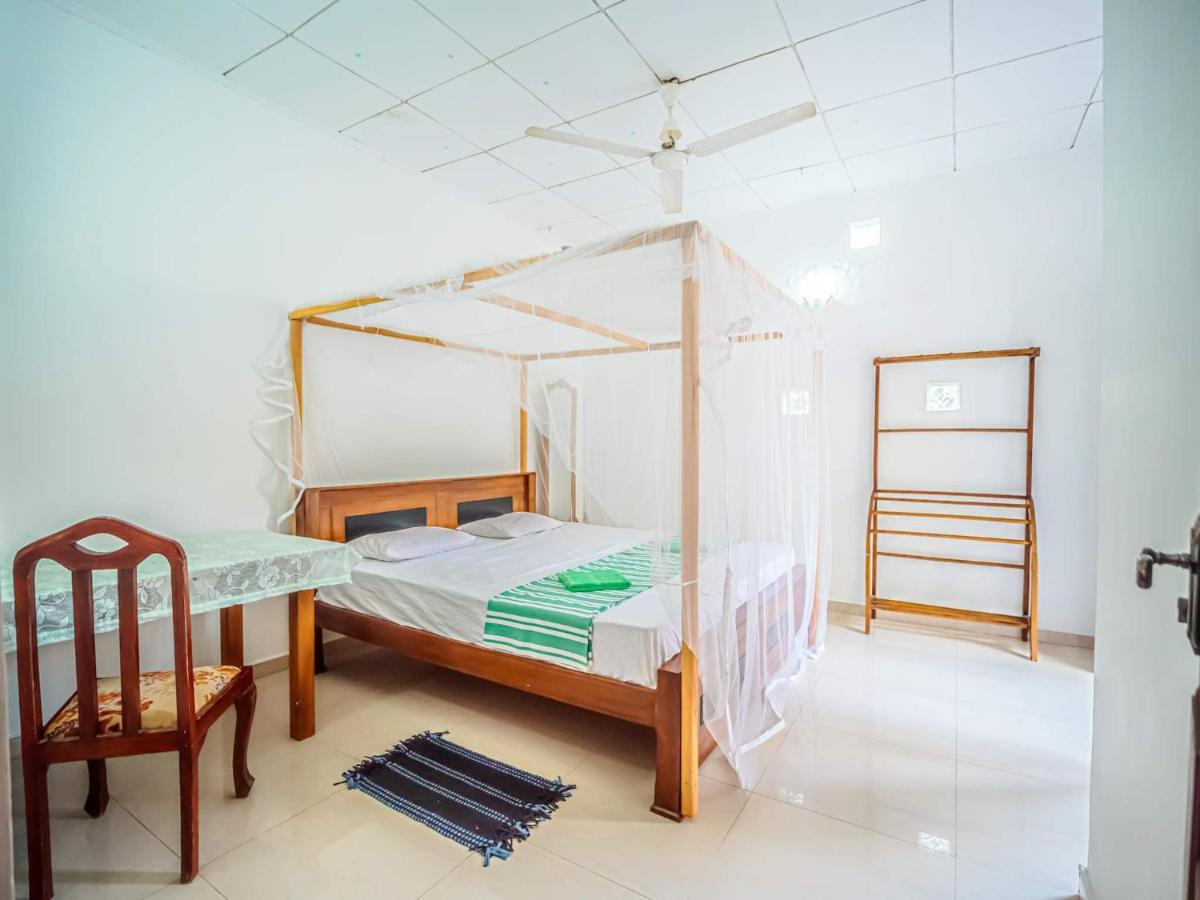 Surfing Guest House 마타라 외부 사진