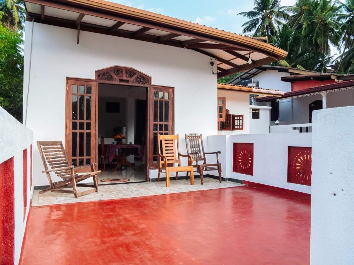 Surfing Guest House 마타라 외부 사진